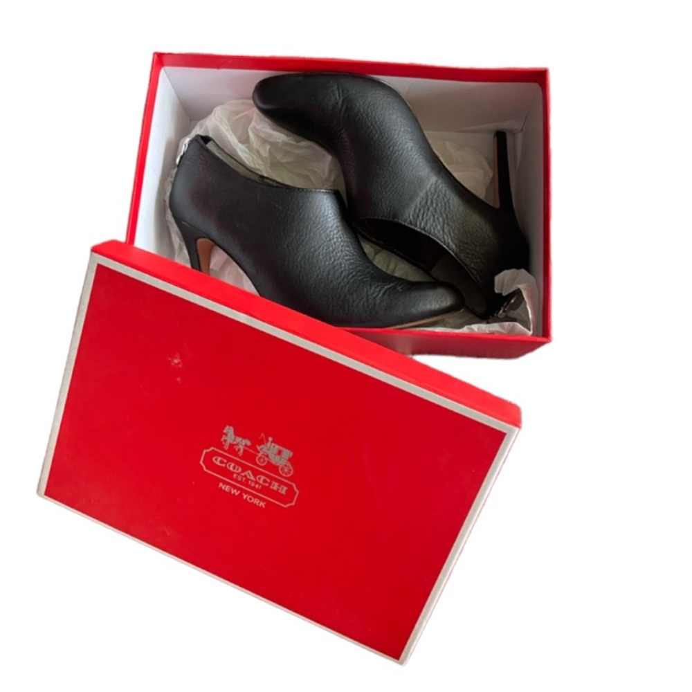 B2 Auth COACH Unna Soft Black Tumbled Leather Heels Bootie Shoes